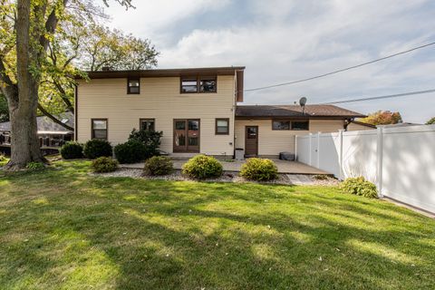 Tiny photo for 704 Carolyn Street, Mendota, IL 61342 (MLS # 12495126)