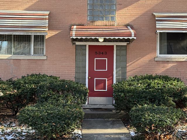 5343 N Francisco Avenue 2N