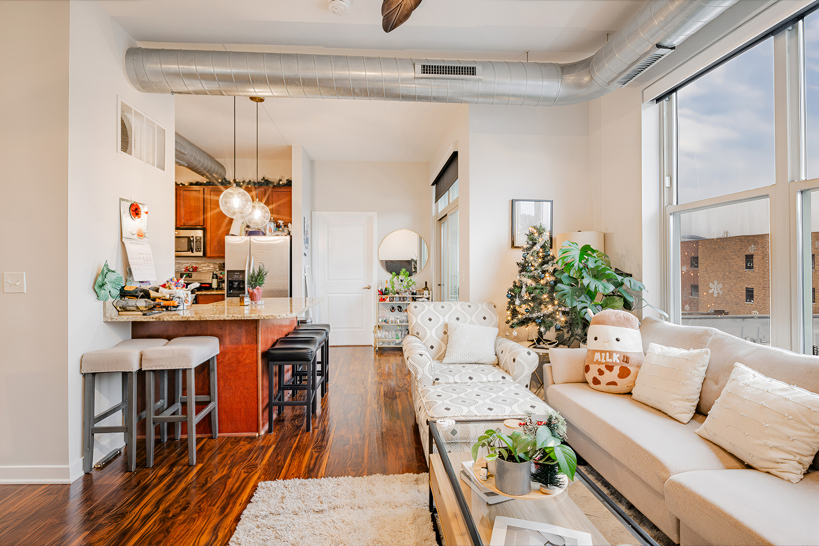 1228 W Monroe Street 504