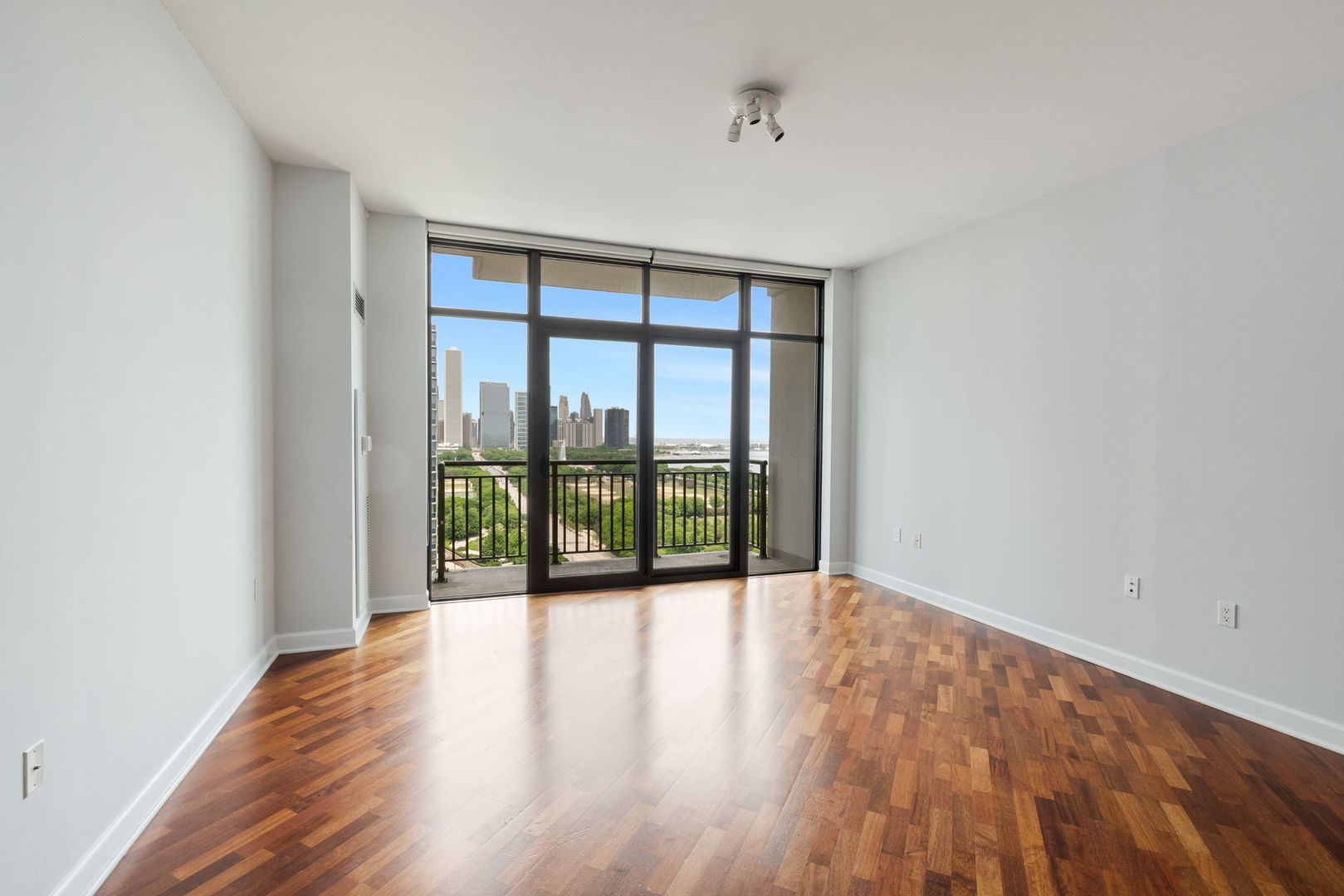 233 E 13TH Street 2102