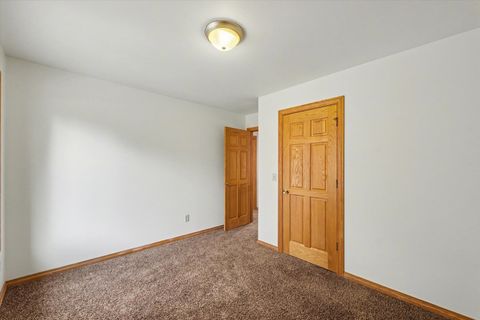 Tiny photo for 2404 N Nottingham Court, Champaign, IL 61821 (MLS # 12547260)