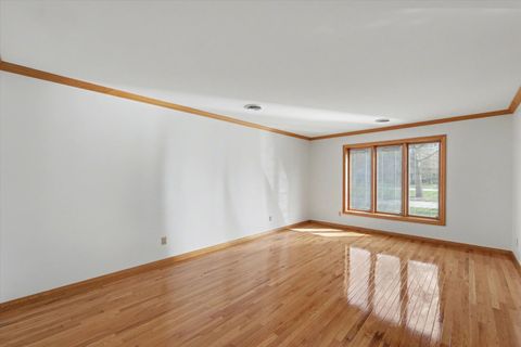 Tiny photo for 2404 N Nottingham Court, Champaign, IL 61821 (MLS # 12547260)