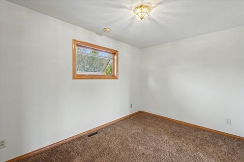 Tiny photo for 2404 N Nottingham Court, Champaign, IL 61821 (MLS # 12547260)