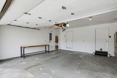 Tiny photo for 2404 N Nottingham Court, Champaign, IL 61821 (MLS # 12547260)