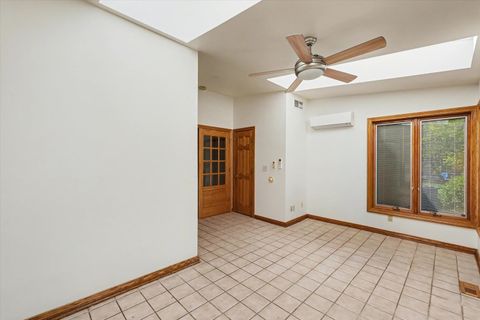 Tiny photo for 2404 N Nottingham Court, Champaign, IL 61821 (MLS # 12547260)