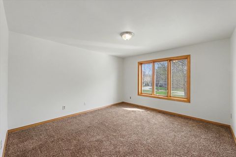 Tiny photo for 2404 N Nottingham Court, Champaign, IL 61821 (MLS # 12547260)