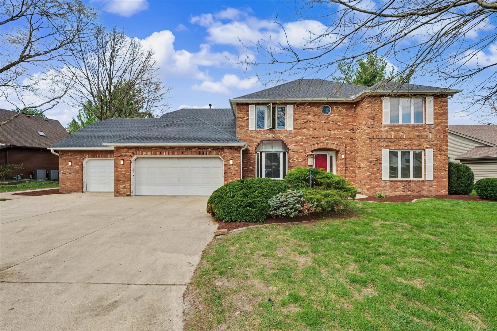 2404 N Nottingham Court
