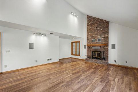 Tiny photo for 2404 N Nottingham Court, Champaign, IL 61821 (MLS # 12547260)