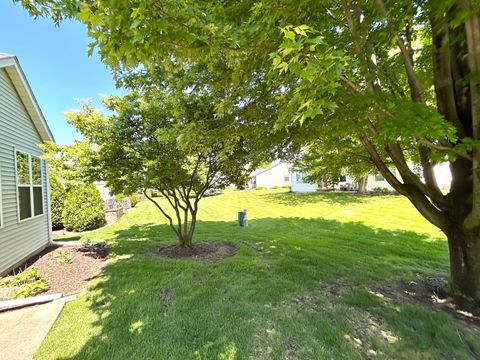 Tiny photo for 21224 Montclare Lake Drive, Crest Hill, IL 60403 (MLS # 12650129)