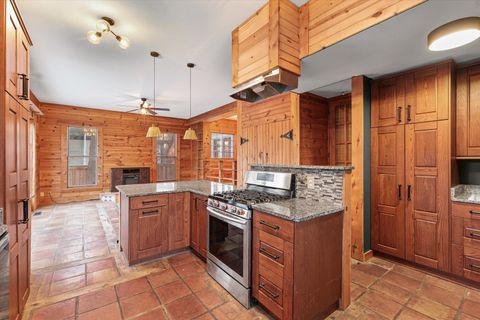 Tiny photo for 702 W Iowa Street, Urbana, IL 61801 (MLS # 12529561)