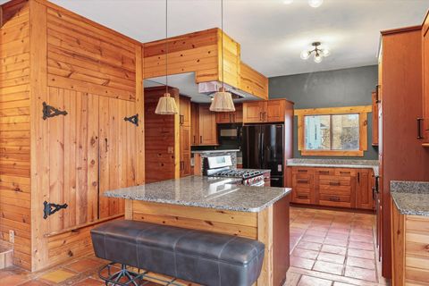 Tiny photo for 702 W Iowa Street, Urbana, IL 61801 (MLS # 12529561)