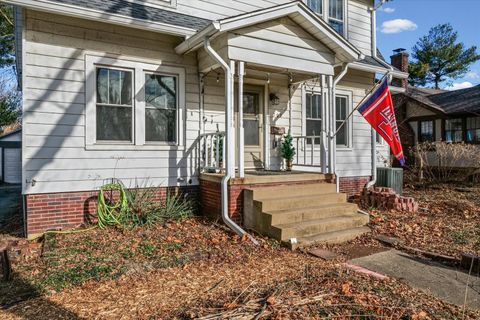 Tiny photo for 702 W Iowa Street, Urbana, IL 61801 (MLS # 12529561)