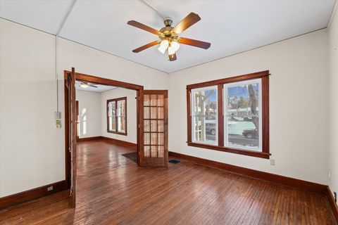 Tiny photo for 702 W Iowa Street, Urbana, IL 61801 (MLS # 12529561)