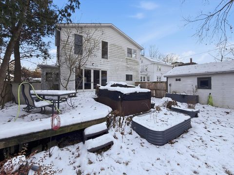 Tiny photo for 702 W Iowa Street, Urbana, IL 61801 (MLS # 12529561)