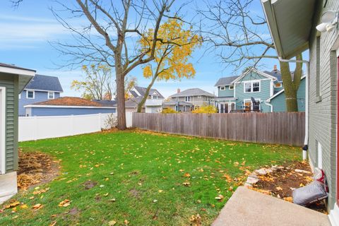 Tiny photo for 312 E Lincoln Avenue, Wheaton, IL 60187 (MLS # 12551459)