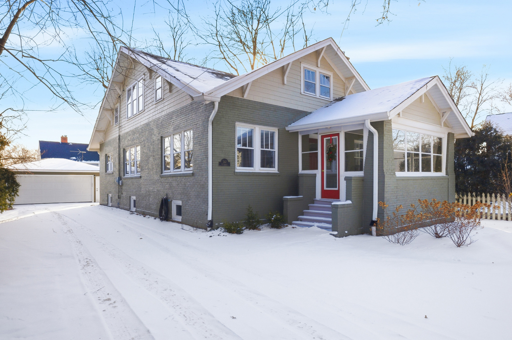 312 E Lincoln Avenue