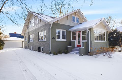 Tiny photo for 312 E Lincoln Avenue, Wheaton, IL 60187 (MLS # 12551459)