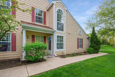 Tiny photo for 63 Tyler Court #B, Streamwood, IL 60107 (MLS # 12634121)