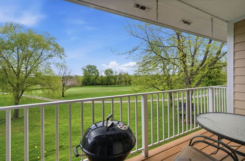 Tiny photo for 63 Tyler Court #B, Streamwood, IL 60107 (MLS # 12634121)