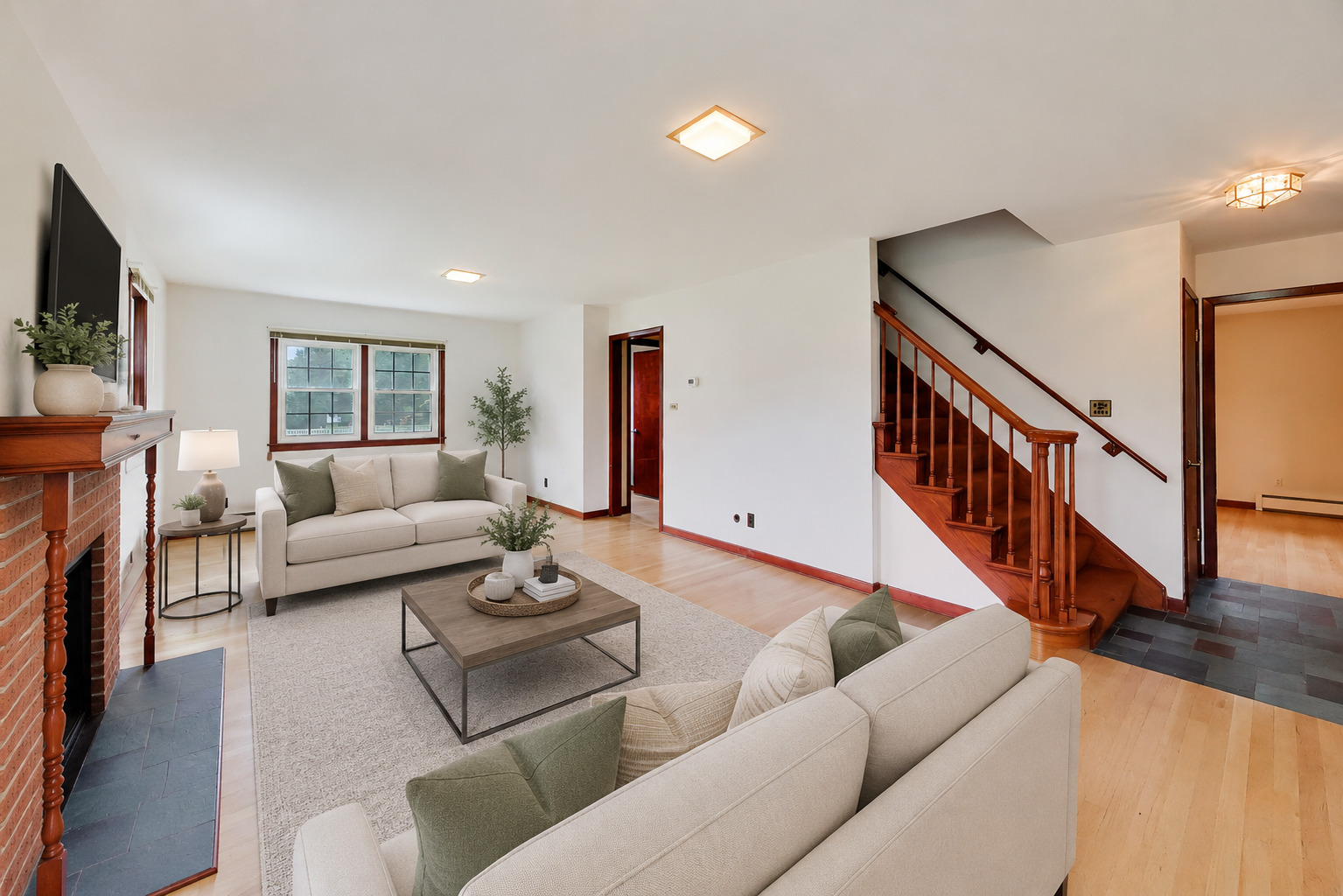 23W019 Sidney Avenue