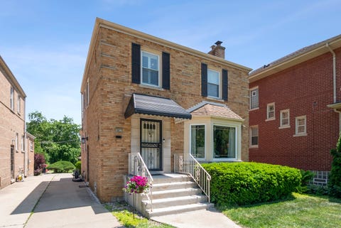 Tiny photo for 10831 S Longwood Drive, Chicago, IL 60643 (MLS # 12729221)