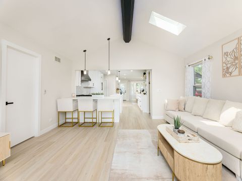 Tiny photo for 1649 Park Avenue, Hanover Park, IL 60133 (MLS # 12564118)