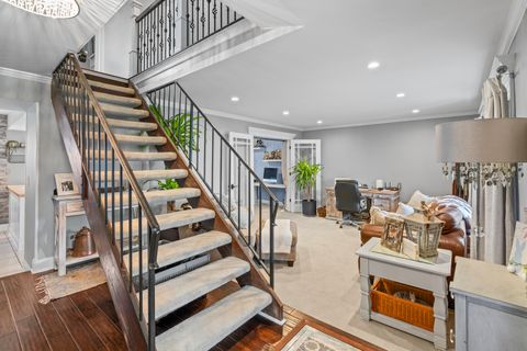 Tiny photo for 340 Stonehurst Lane, Roselle, IL 60172 (MLS # 12608402)