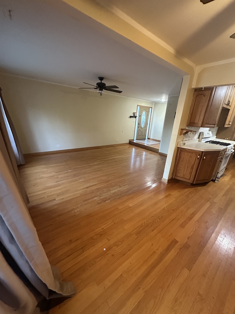 139 N Hemlock Avenue