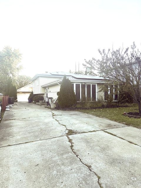 139 N Hemlock Avenue Wood Dale IL 60191