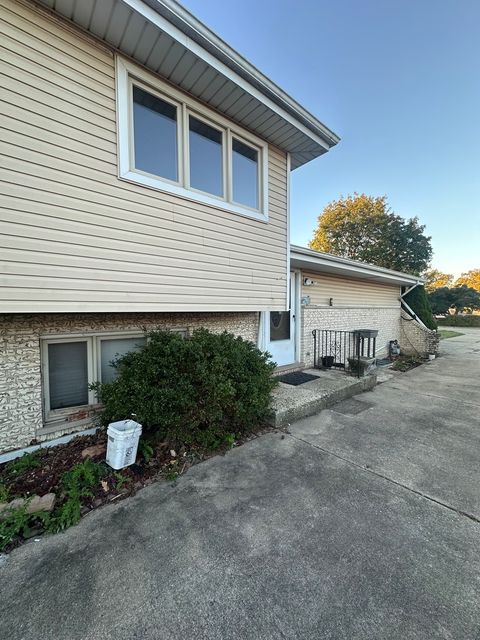 Tiny photo for 139 N Hemlock Avenue, Wood Dale, IL 60191 (MLS # 12505203)