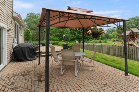 Tiny photo for 1985 Rochelle Court, Wheeling, IL 60090 (MLS # 12669857)