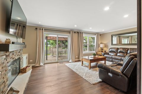 Tiny photo for 1985 Rochelle Court, Wheeling, IL 60090 (MLS # 12669857)