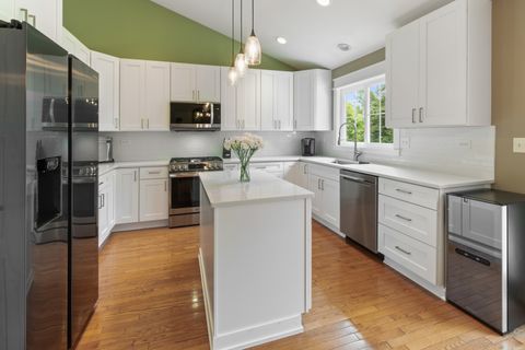 Tiny photo for 1985 Rochelle Court, Wheeling, IL 60090 (MLS # 12669857)