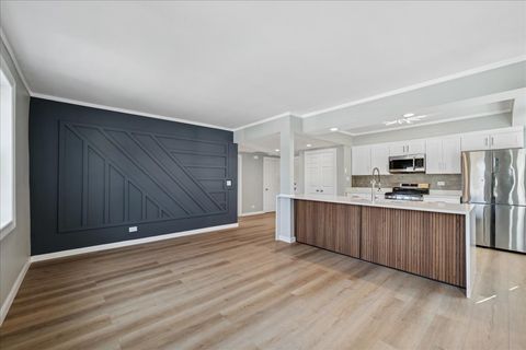 Tiny photo for 29 E Burlington Street #A, Riverside, IL 60546 (MLS # 12506742)