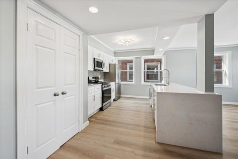 Tiny photo for 29 E Burlington Street #A, Riverside, IL 60546 (MLS # 12506742)