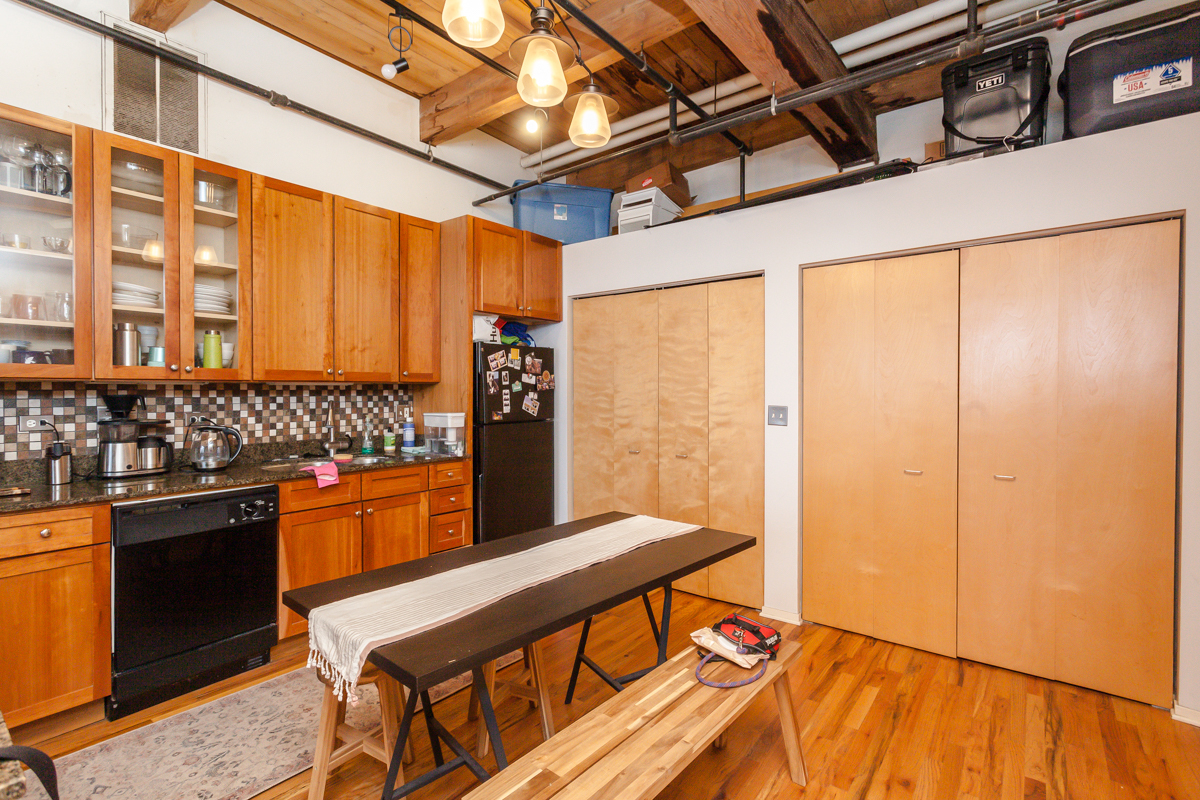 625 W Jackson Boulevard 813