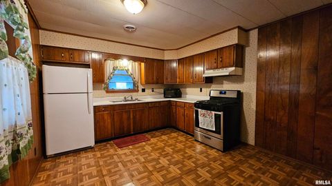 Tiny photo for 708 N 20TH Street, Herrin, IL 62948 (MLS # EB459030)