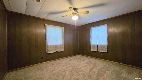 Tiny photo for 708 N 20TH Street, Herrin, IL 62948 (MLS # EB459030)