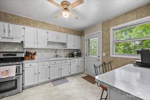 Tiny photo for 2614 Crystal Lake Road, Cary, IL 60013 (MLS # 12687775)