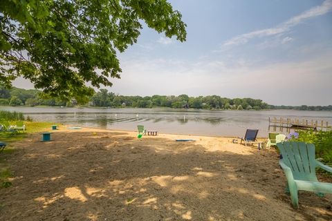 Tiny photo for 35107 N Rosewood Avenue, Ingleside, IL 60041 (MLS # 12499944)