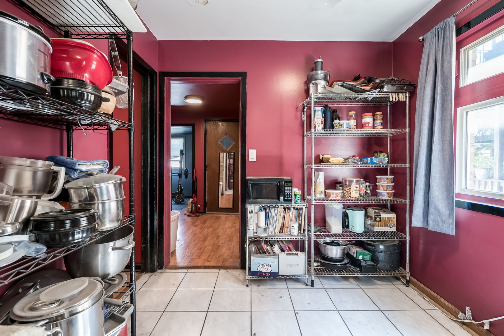 Chicago, Illinois 60622, United States, 4 Bedrooms Bedrooms, ,2 BathroomsBathrooms,Residential,Active,207144