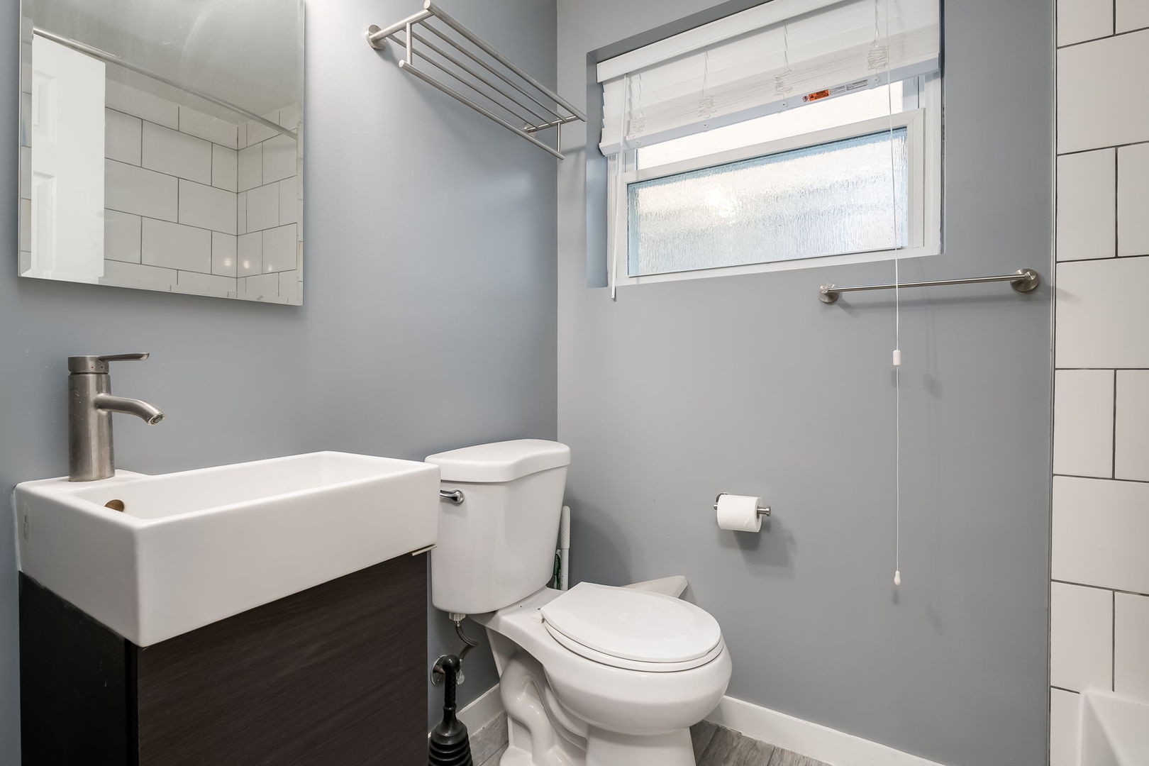 Chicago, Illinois 60622, United States, 4 Bedrooms Bedrooms, ,2 BathroomsBathrooms,Residential,Active,207144