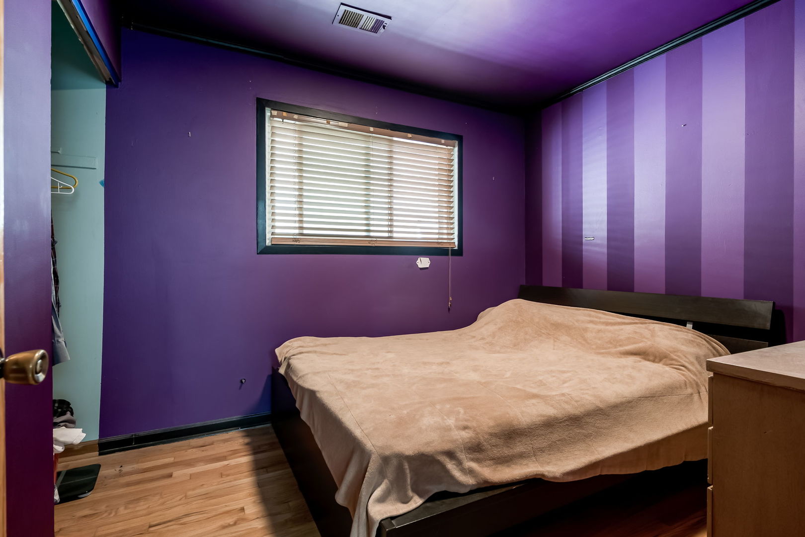 Chicago, Illinois 60622, United States, 4 Bedrooms Bedrooms, ,2 BathroomsBathrooms,Residential,Active,207144