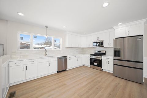 Tiny photo for 17060 Louis Avenue, South Holland, IL 60473 (MLS # 12515811)