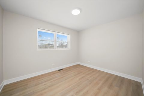 Tiny photo for 17060 Louis Avenue, South Holland, IL 60473 (MLS # 12515811)