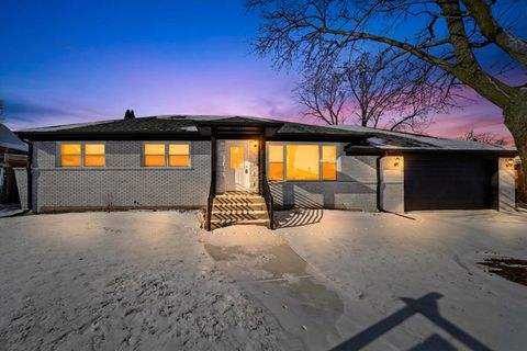 Tiny photo for 17060 Louis Avenue, South Holland, IL 60473 (MLS # 12515811)