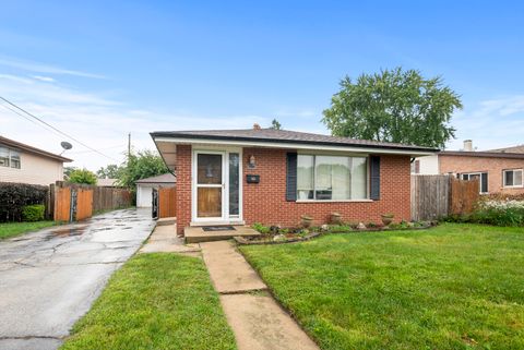 Tiny photo for 4511 W Howdy Lane W, Alsip, IL 60803 (MLS # 12461603)