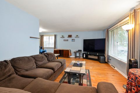 Tiny photo for 4511 W Howdy Lane W, Alsip, IL 60803 (MLS # 12461603)