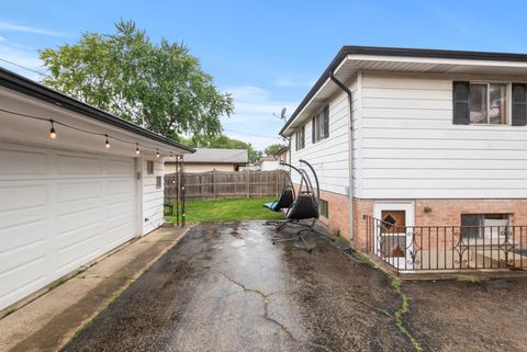 Tiny photo for 4511 W Howdy Lane W, Alsip, IL 60803 (MLS # 12461603)