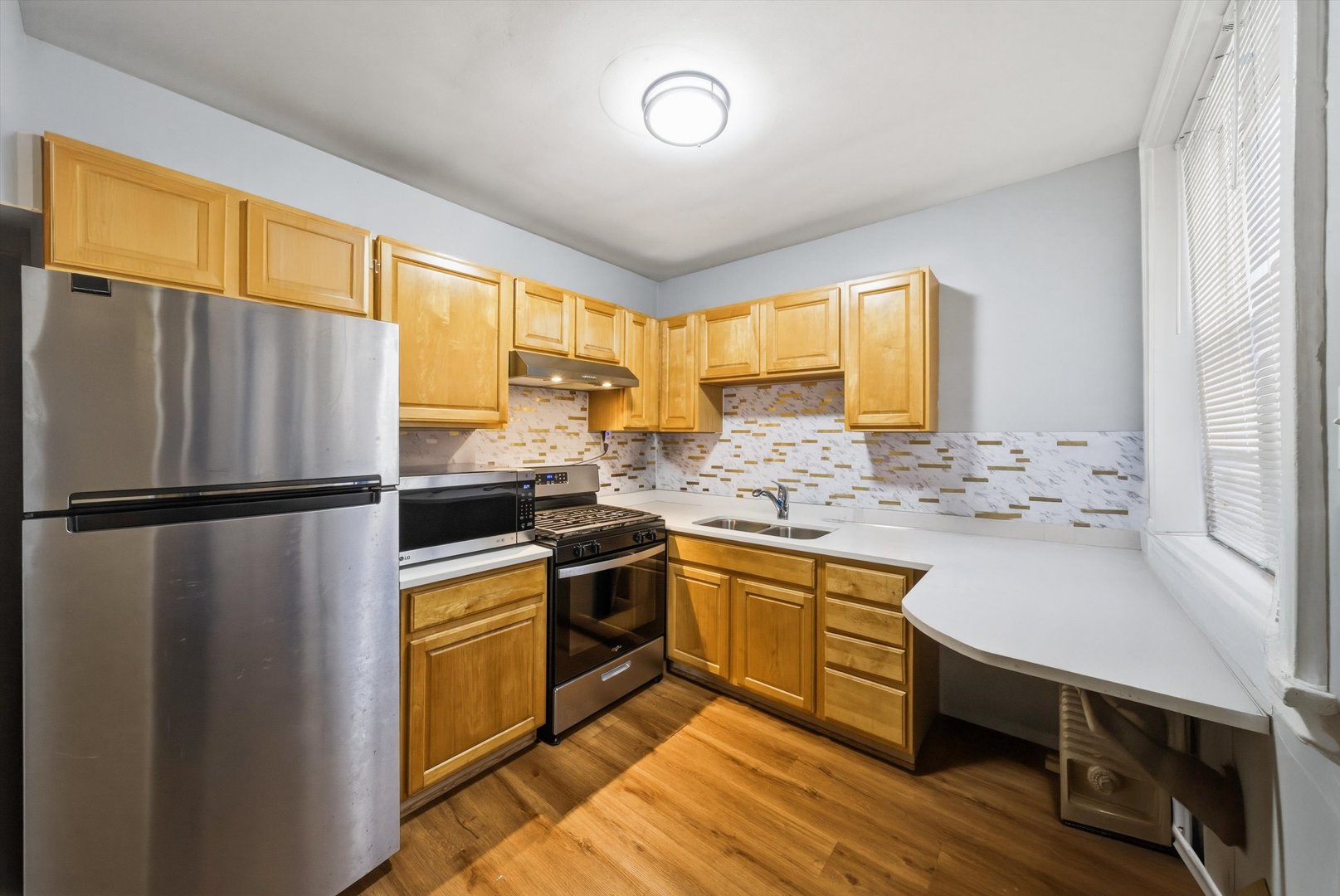 600 ELGIN Avenue 3B